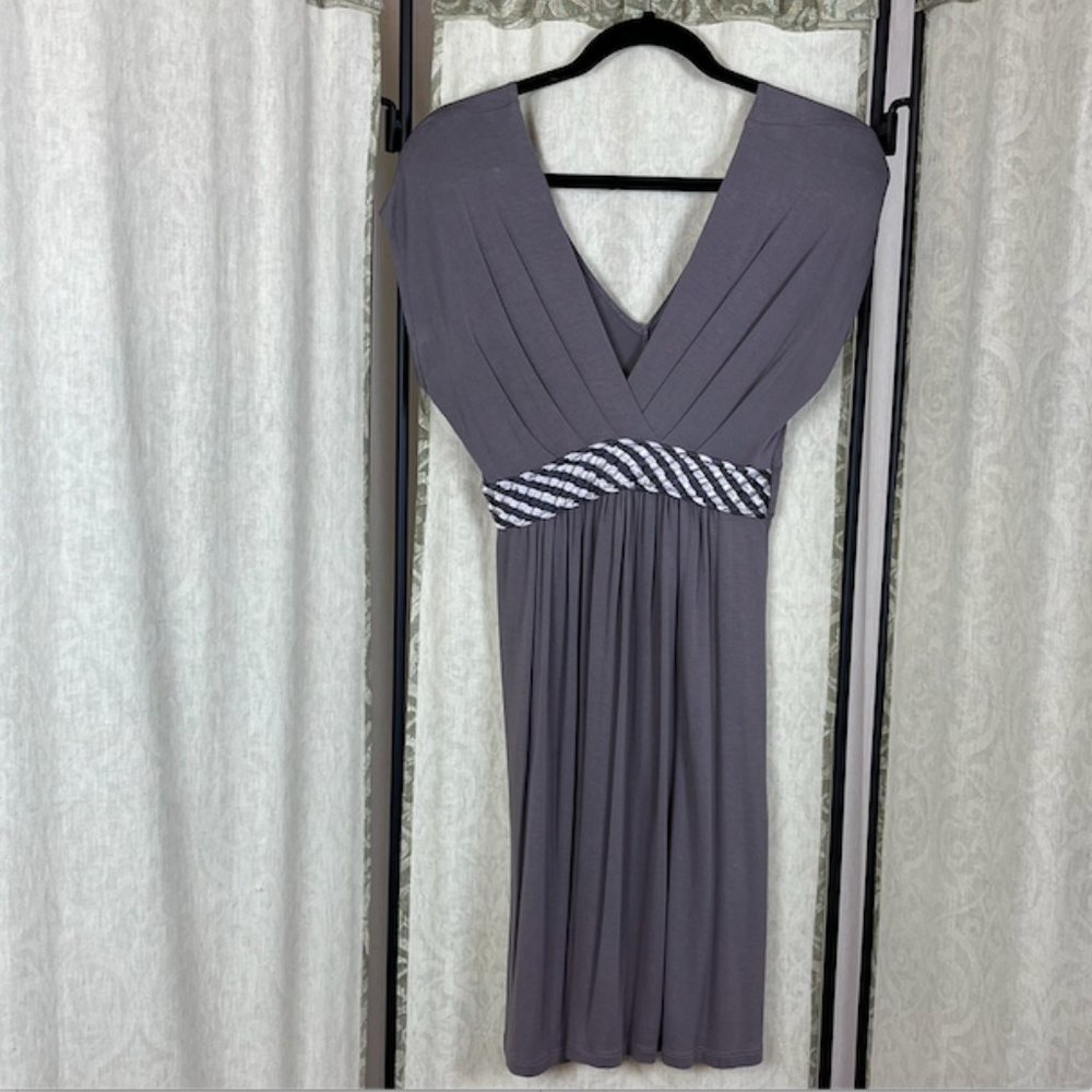 Women’s Grey Dress, attached woven waistband, Brand: Soprano Soprano, size S
